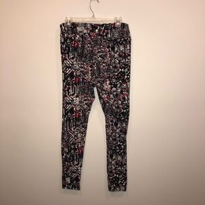 LuLaRoe Pants - LuLaRoe Tall&Curvy Leggings LuLaRoe Pants - LuLaRoe Tall&Curvy Leggings